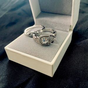 Beautiful wedding set